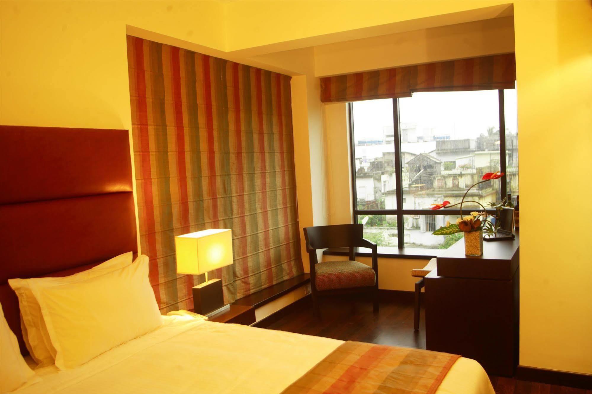 Hotel Metropole Calcutta Buitenkant foto